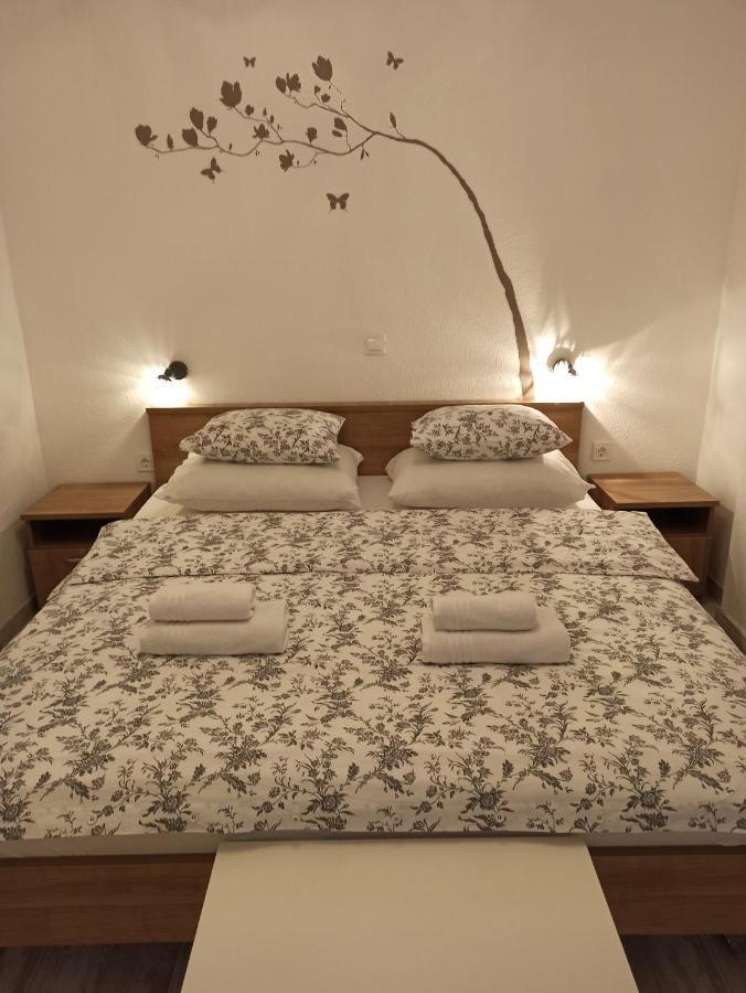 Studio Apartments Una Korenica Εξωτερικό φωτογραφία