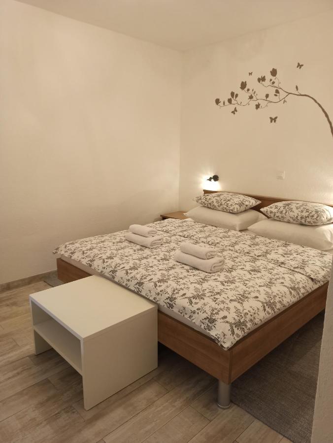 Studio Apartments Una Korenica Εξωτερικό φωτογραφία