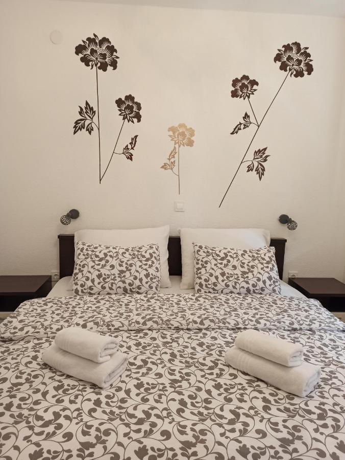 Studio Apartments Una Korenica Εξωτερικό φωτογραφία
