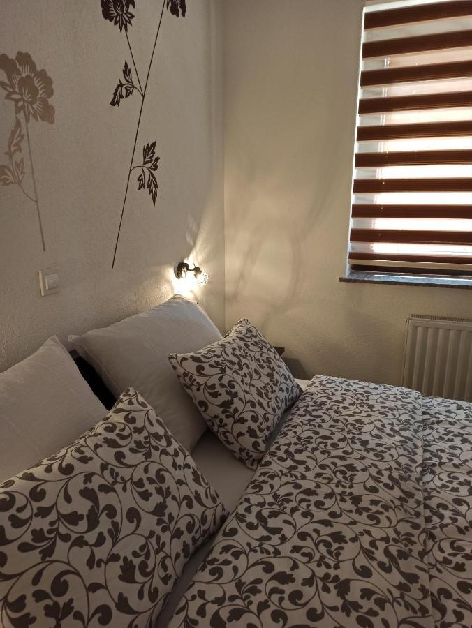 Studio Apartments Una Korenica Εξωτερικό φωτογραφία
