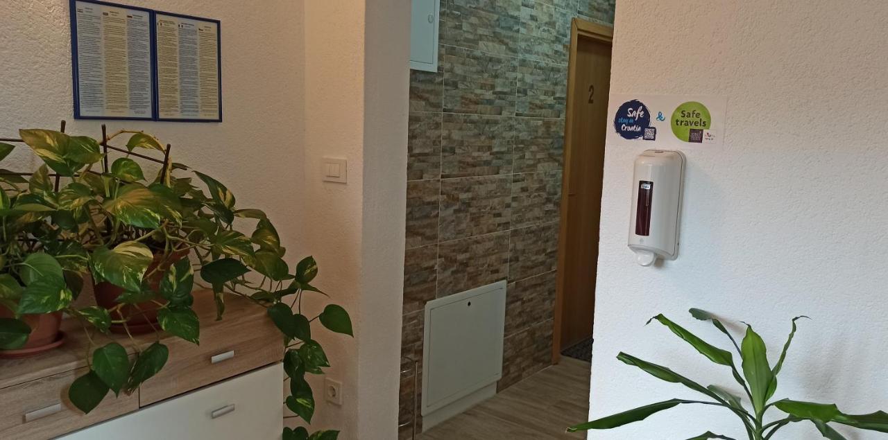 Studio Apartments Una Korenica Εξωτερικό φωτογραφία